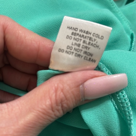 Signature8 Light Green Cropped Tank Top - Picture 8 of 8